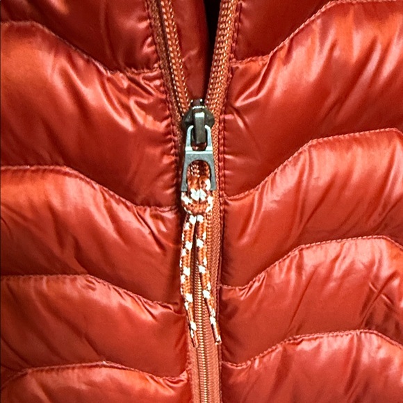 Ariat Vibrant Red Quilted Vest - Picture 4 of 4